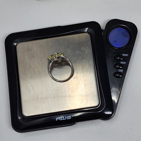 Antique Sterling Silver Size 10 Green Peridot Cluster Ring - Picture 6 of 7